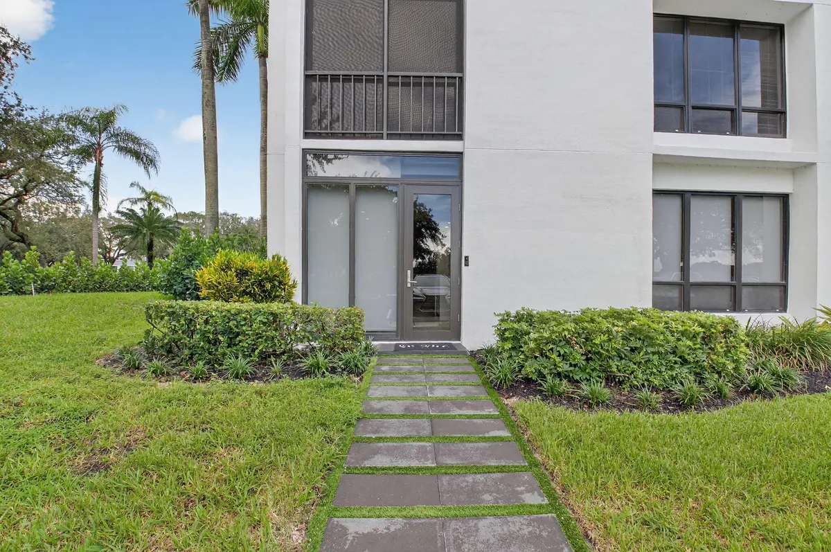 7847 Lakeside Blvd, Unit 1014 at 7847 Lakeside Boulevard 1014, Boca Raton