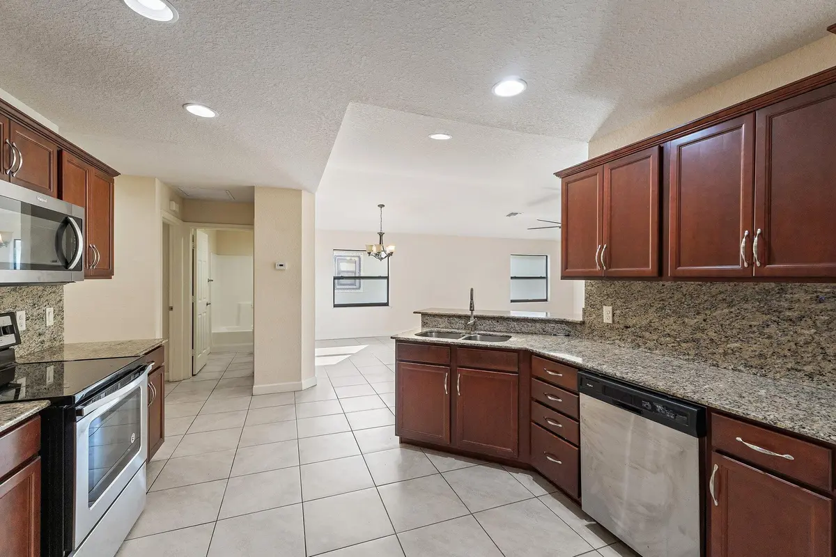 Kitchen at 3 S Granada Lane, Port St. Lucie