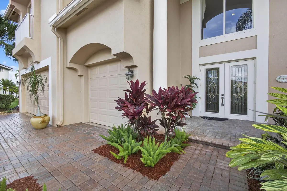 5-web-or-mls-BS1A1246 at 11502 Knightsbridge Place, Wellington