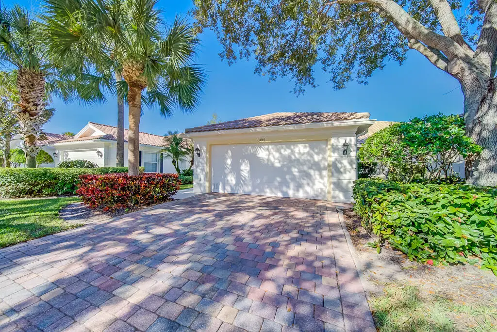 MLS-2 at 8199 Saint Johns Court, Wellington