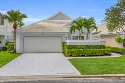 39 Dorchester Circle, Palm Beach Gardens – Single Family Residence for rent