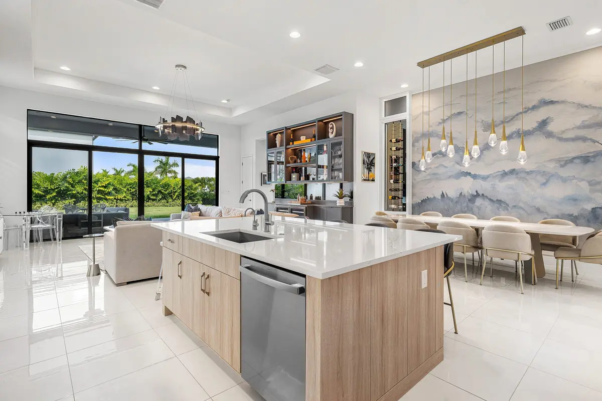 Custom Kitchen at 8233 Essex Country Club Drive, Boca Raton