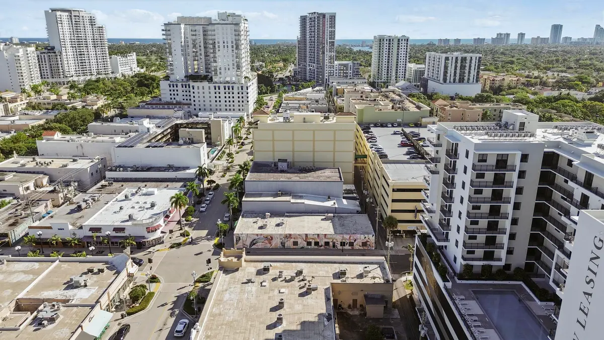 Hollywood aerial at 1940 Harrison Street, Hollywood