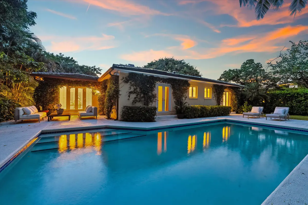 Twilight Backdrop at 274 Monterey Road, Palm Beach