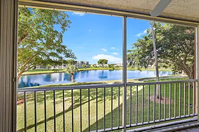 14623 Bonaire Boulevard 201, Delray Beach – sold