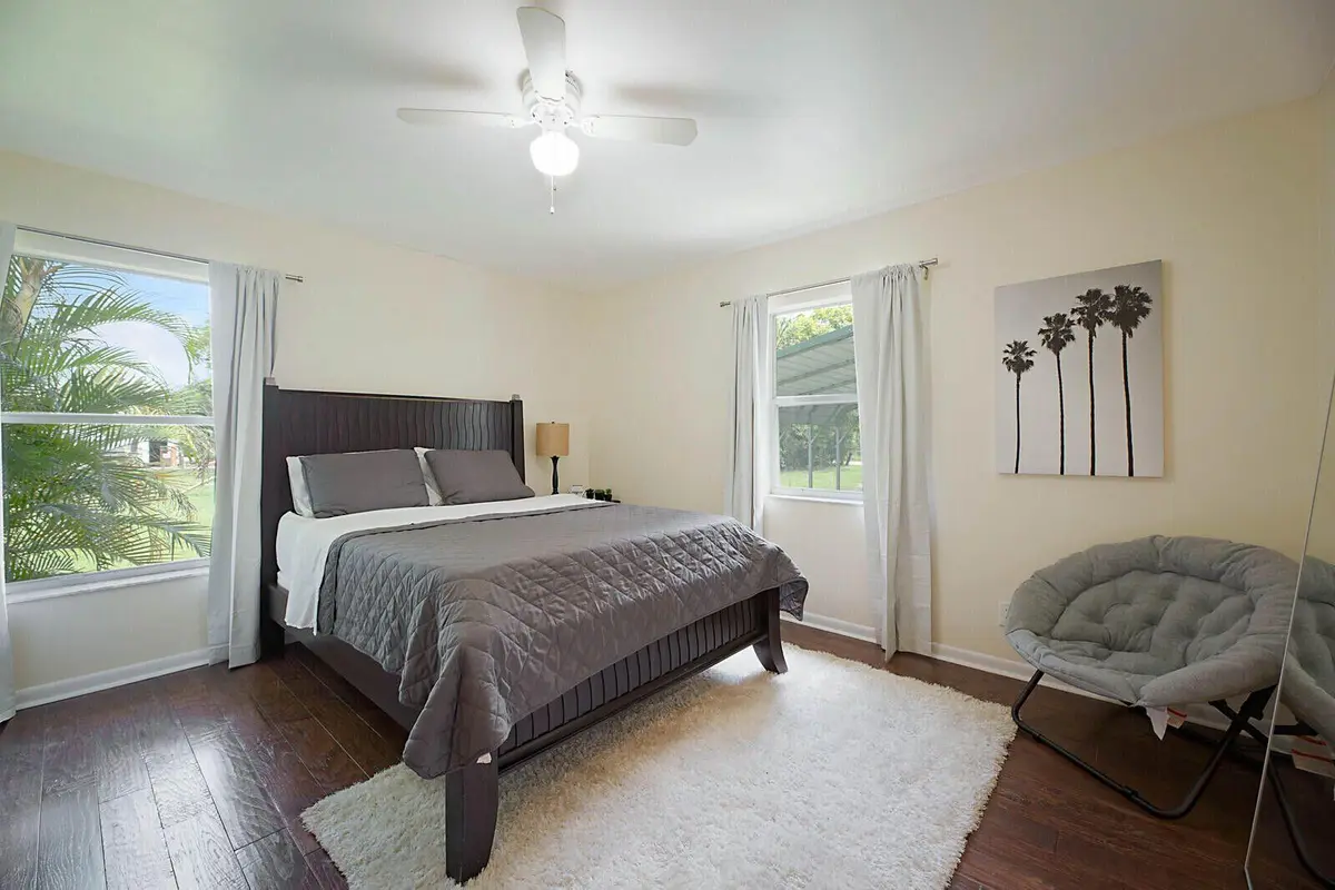 359 master bedroom at 359 W D Road, Loxahatchee Groves