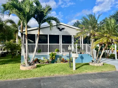 4541 NW 69th St I-08, Coconut Creek – sold