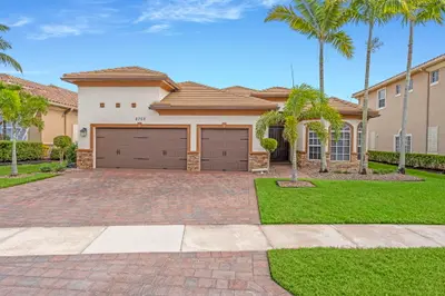 8750 Miralago Way, Parkland – sold