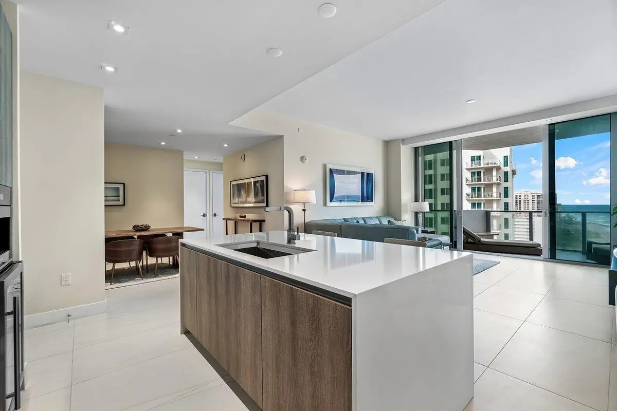 007-3100NorthOceanDrive-Happiness1602-Ri at 3100 N Ocean Drive H1602, Singer Island