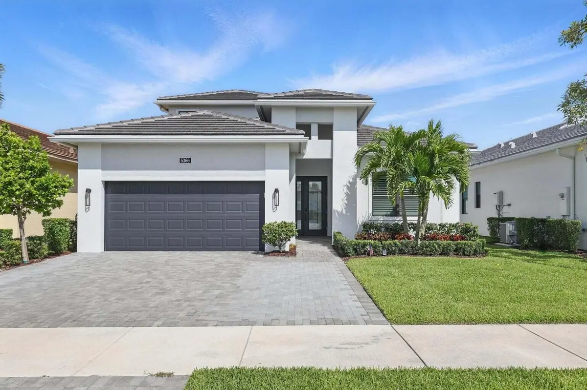 20250413211431871404000000-o at 5366 Santa Rosa Lane, Westlake