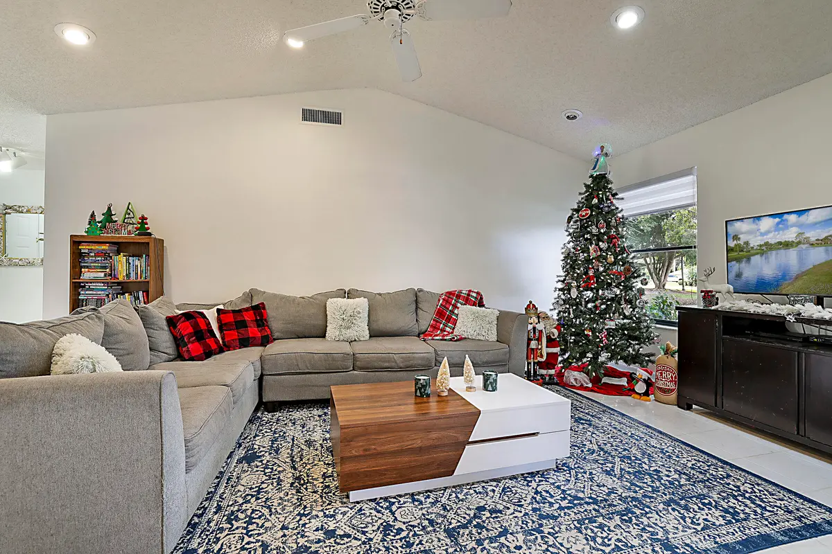 6186 Brandon St -7 at 6186 Brandon Street, Palm Beach Gardens