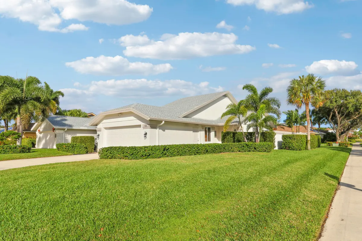 Front at 105 Ocean Pines Terrace, Jupiter