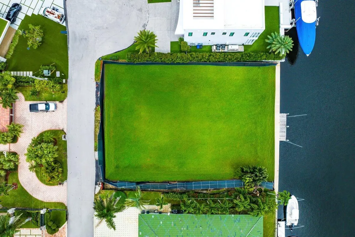 002-4211IntracoastalDrive-HighlandBeach- at 4211 Intracoastal Drive, Highland Beach