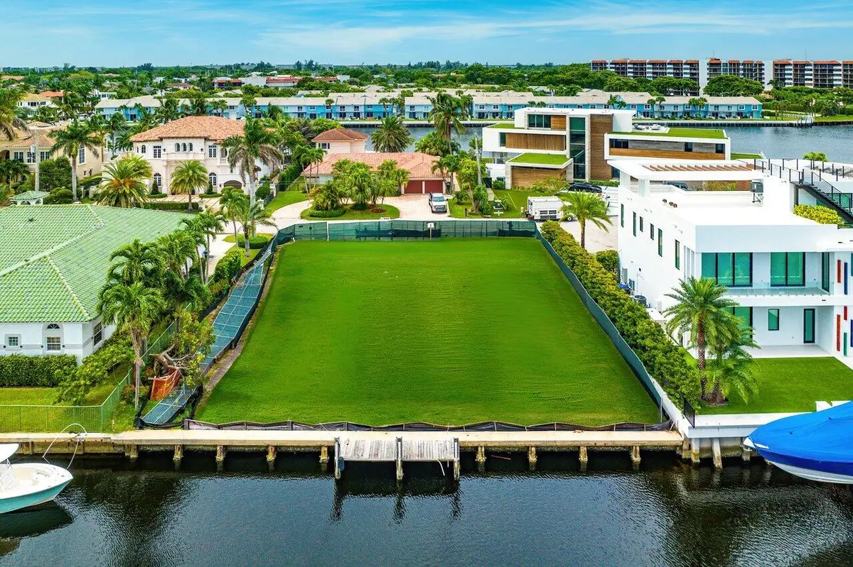 003-4211IntracoastalDrive-HighlandBeach- at 4211 Intracoastal Drive, Highland Beach
