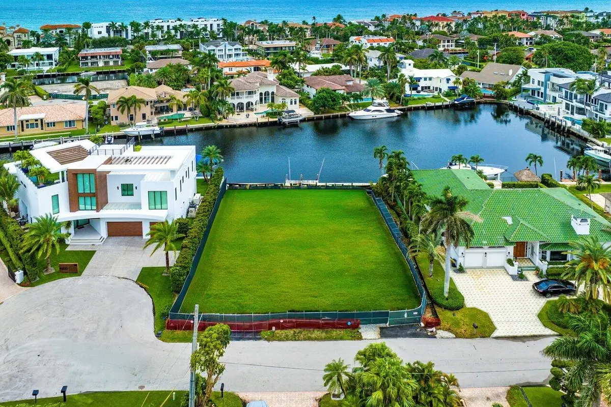 004-4211IntracoastalDrive-HighlandBeach- at 4211 Intracoastal Drive, Highland Beach