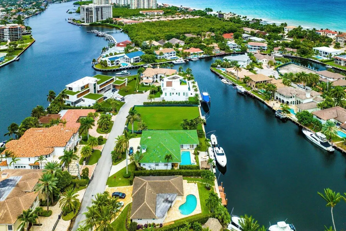 007-4211IntracoastalDrive-HighlandBeach- at 4211 Intracoastal Drive, Highland Beach