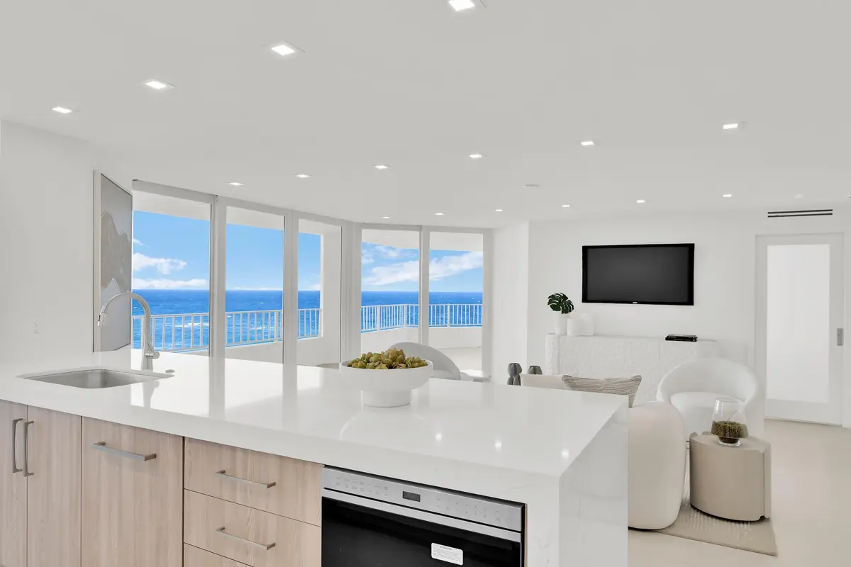 CHALFONTE 1001S - 3 at 550 S Ocean Boulevard 1001, Boca Raton