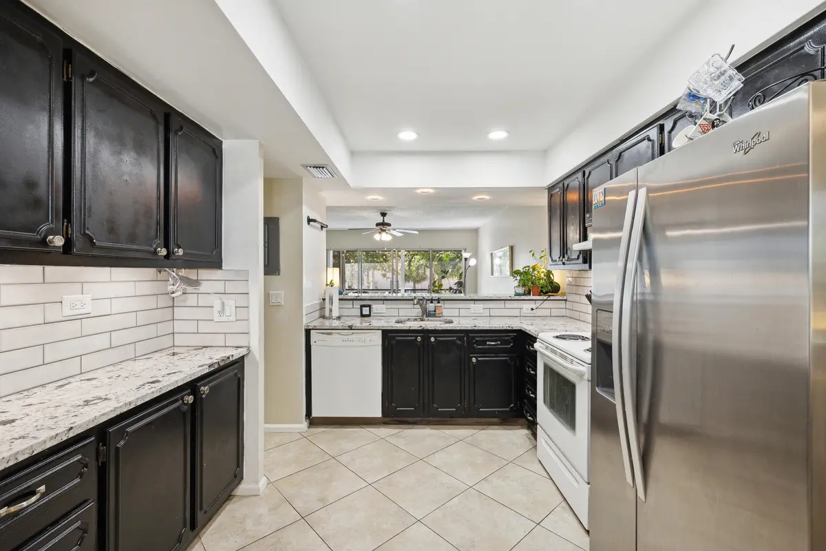 5S6A0193 at 3075 E Gardens East Drive 32, Palm Beach Gardens