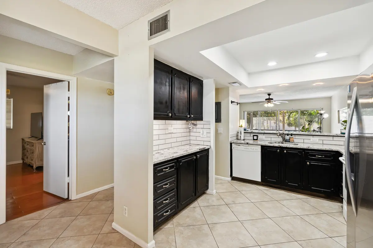 5S6A0196 at 3075 E Gardens East Drive 32, Palm Beach Gardens