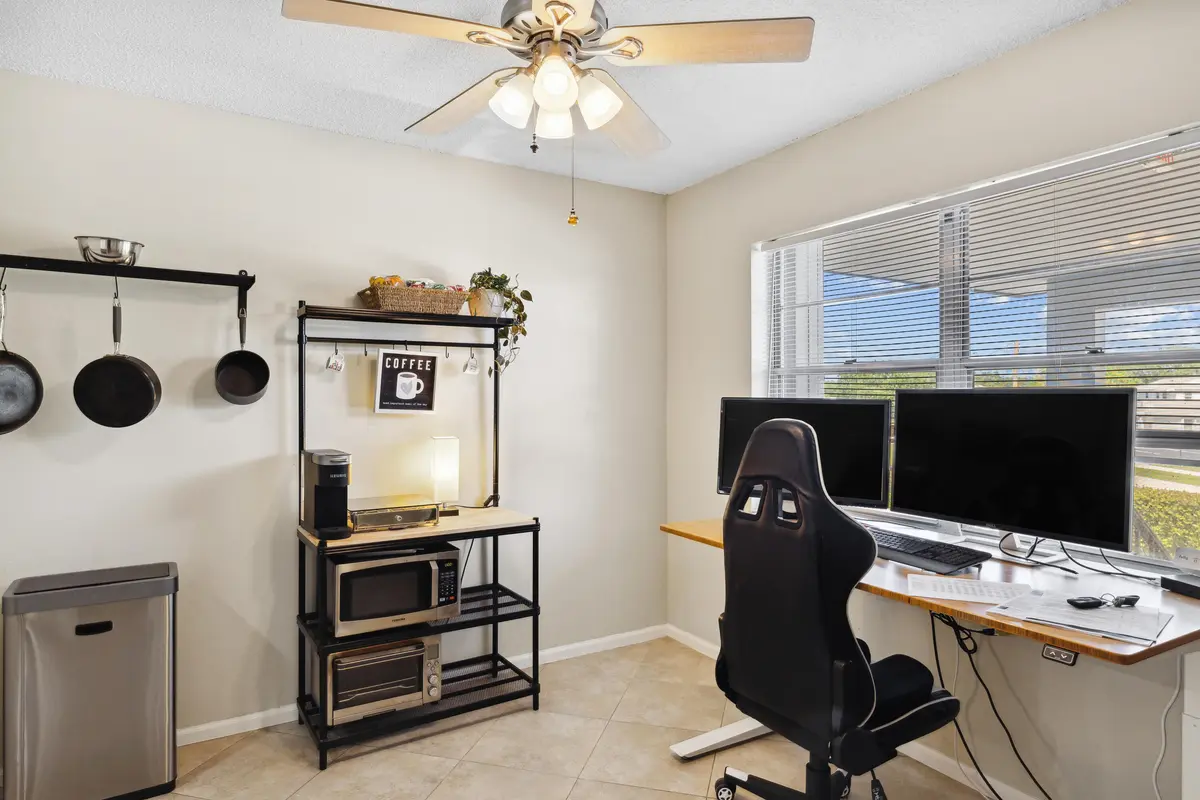5S6A0190 at 3075 E Gardens East Drive 32, Palm Beach Gardens