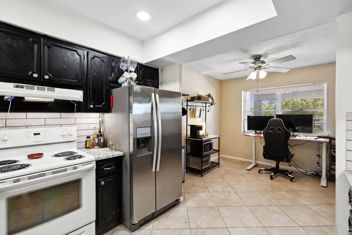 5S6A0199 at 3075 E Gardens East Drive 32, Palm Beach Gardens