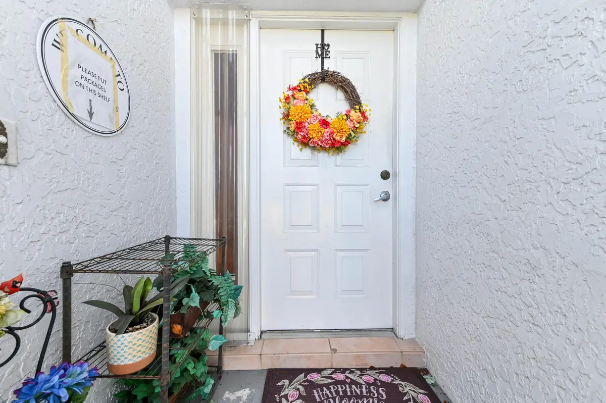 04 Entry 01 at 5193 Robino Circle, West Palm Beach