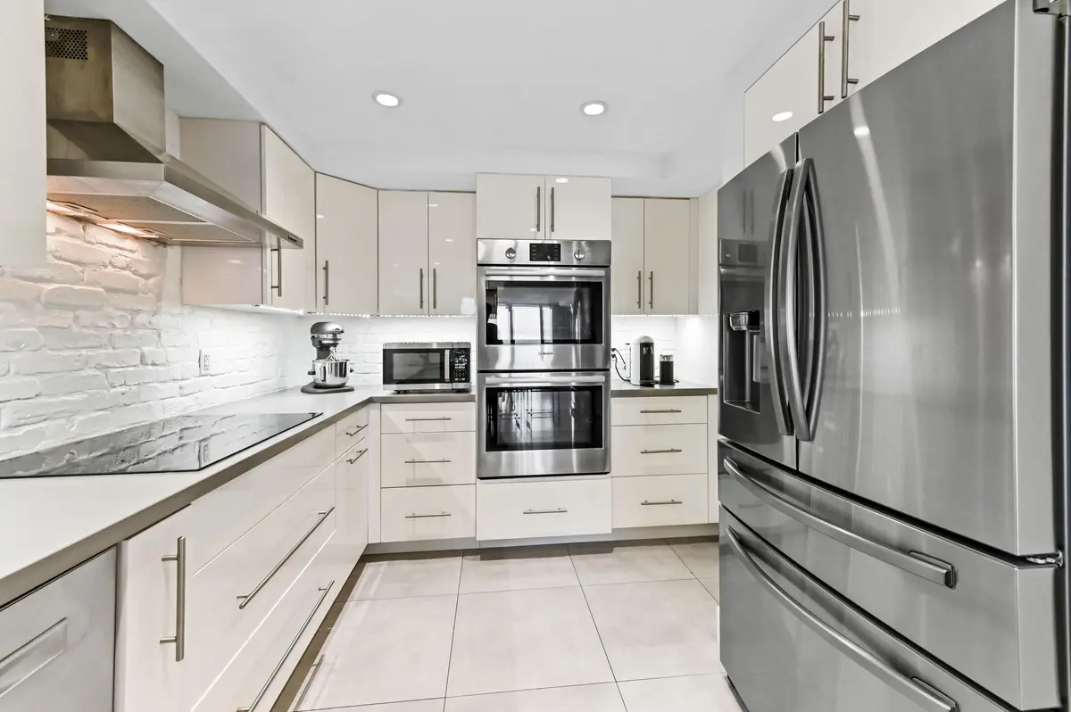 17 kitchen 03 at 2425 Presidential Way 1806, West Palm Beach