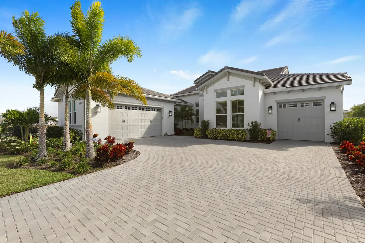Front Yard at 14952 Woodlot Court, Westlake