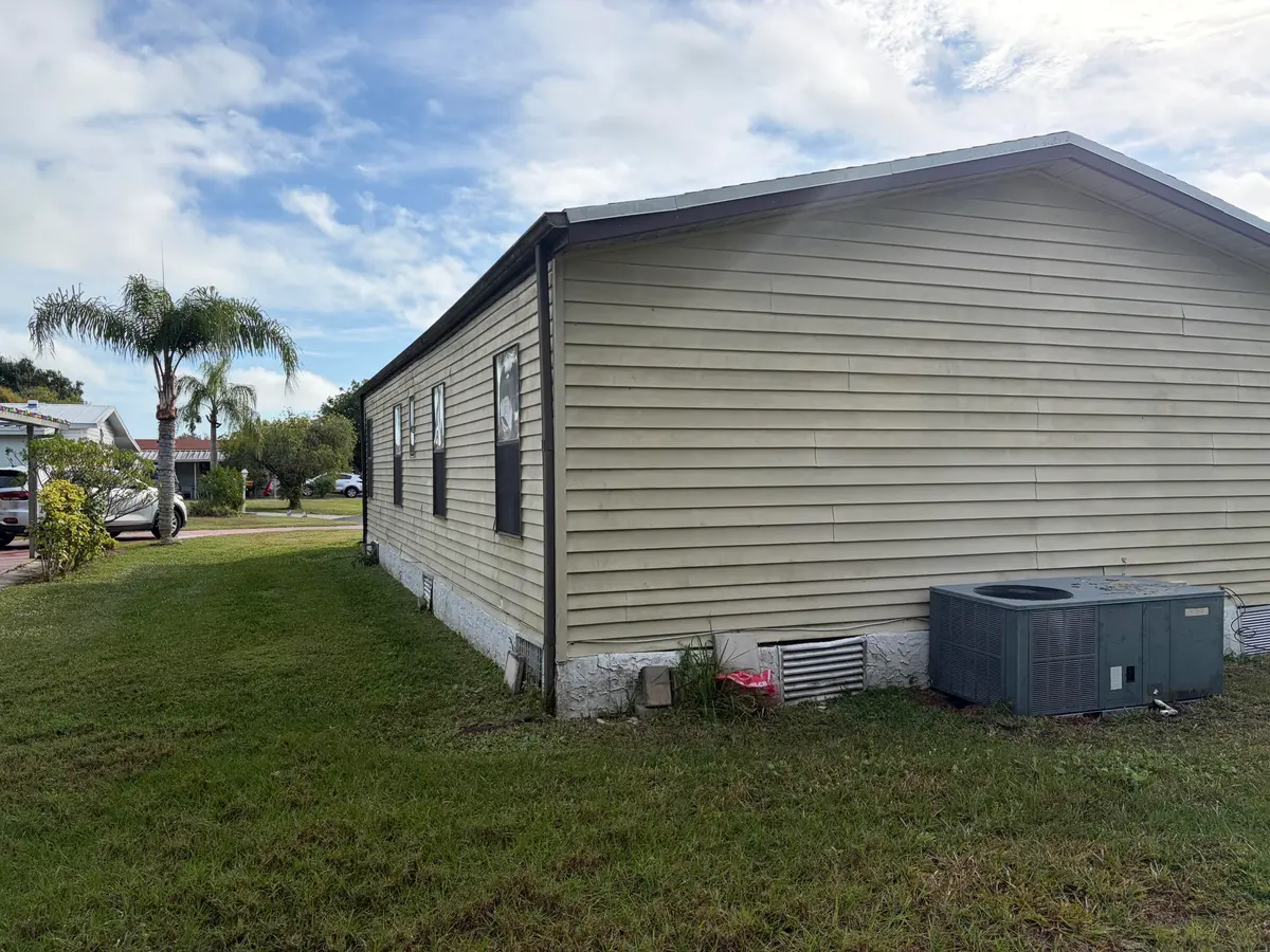 IMG_3240 at 202 Travis Cay Place 9, Fort Pierce