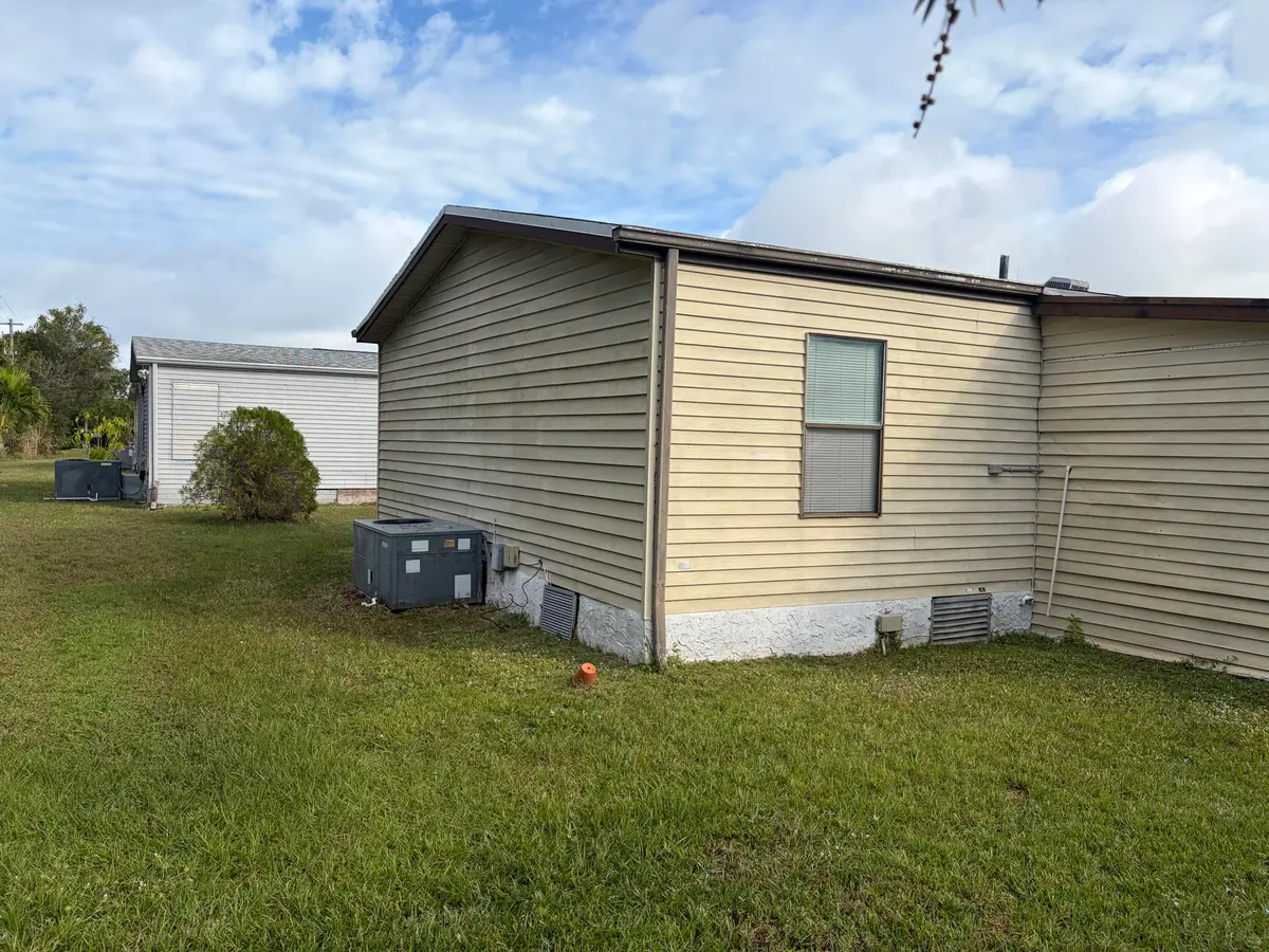 IMG_3239 at 202 Travis Cay Place 9, Fort Pierce