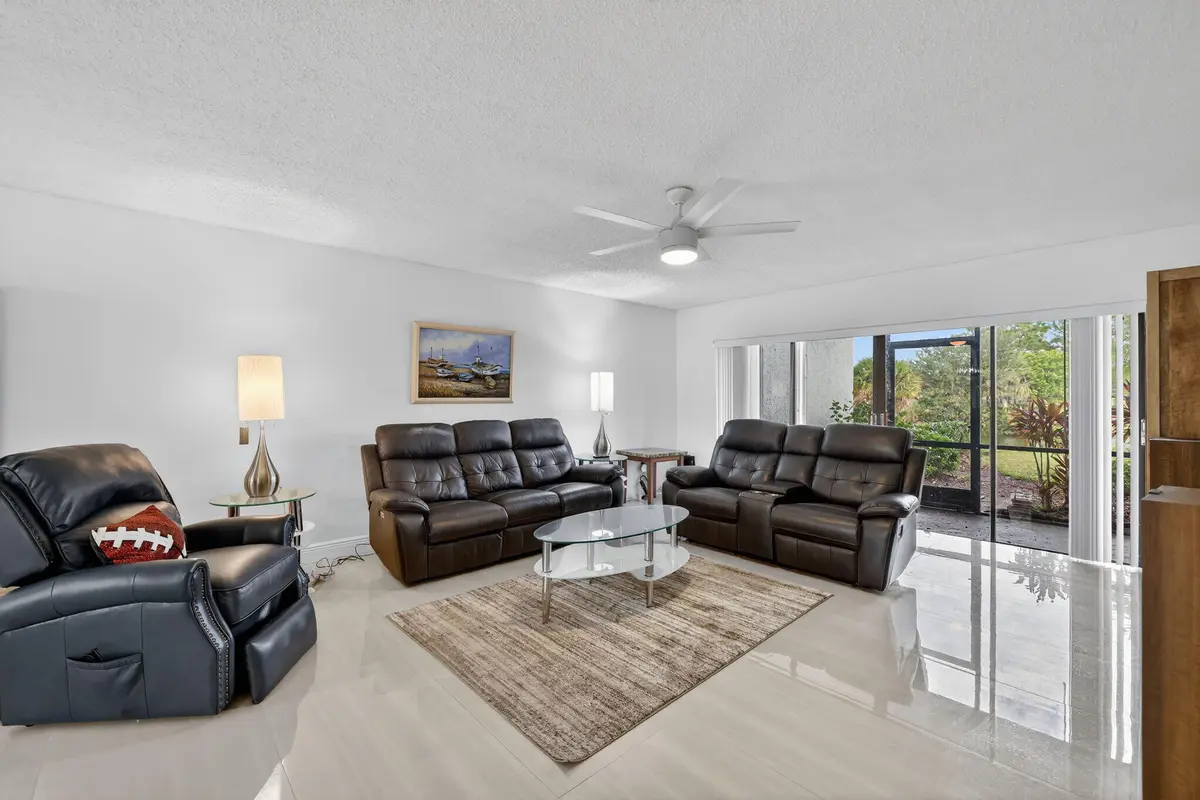 8-web-or-mls-3A5A6119 at 3300 Twin Lakes Terrace 102, Fort Pierce