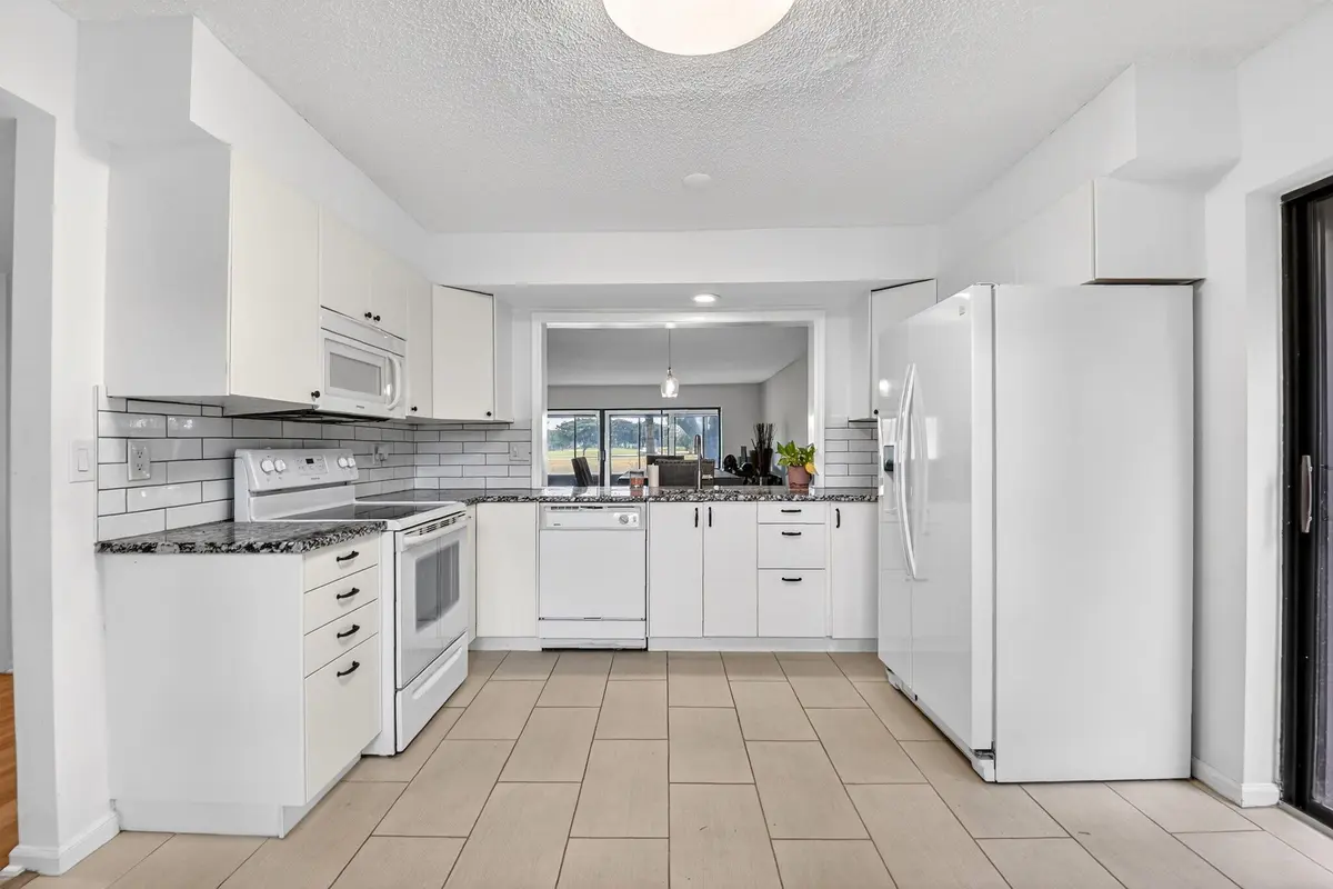 22-web-or-mls-DSC_5529 at 11281 Aspen Glen Drive 104, Boynton Beach