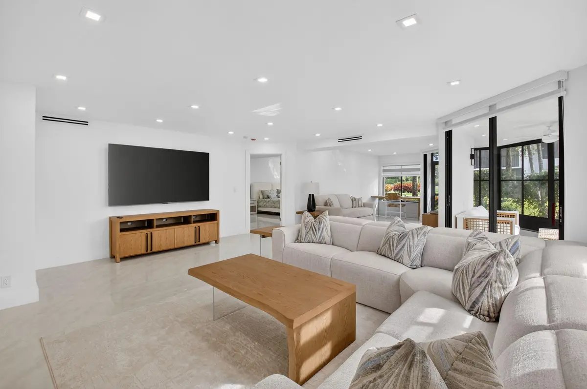 9-web-or-mls-DSC_5223 at 15322 Strathearn Drive 11802, Delray Beach