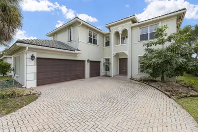 166 Bella Vista Way, Royal Palm Beach – sold