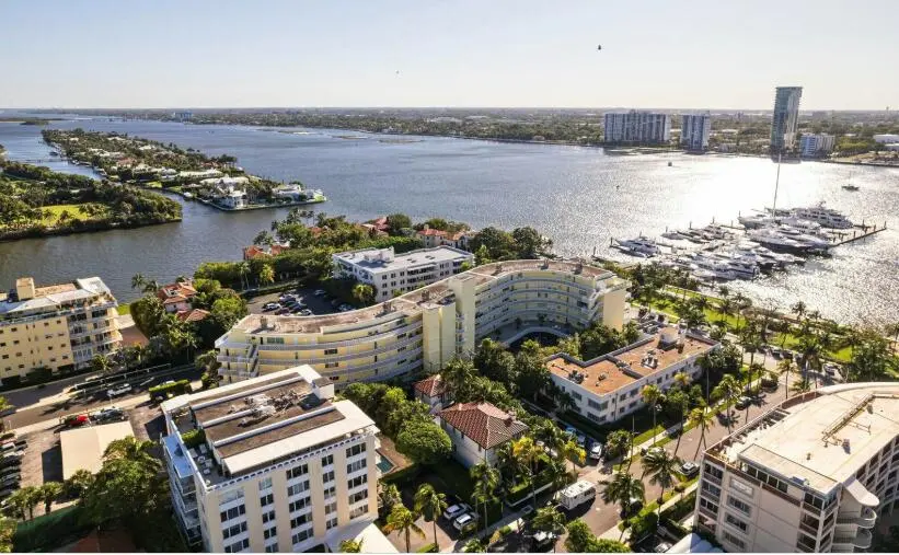 Screenshot 2025-12-20 at 11.18.54PM at 389 S Lake Drive 5d, Palm Beach