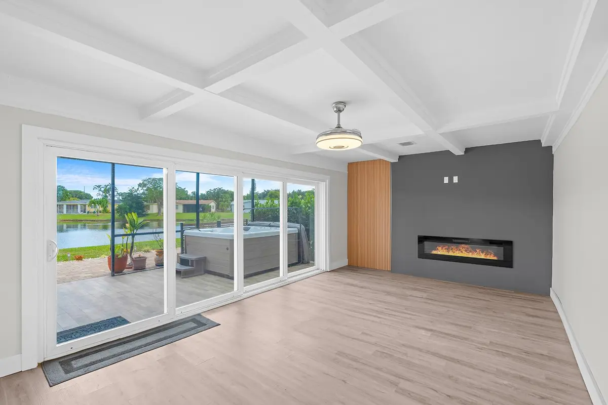 Florida Room at 14624 Country Side Lane, Delray Beach
