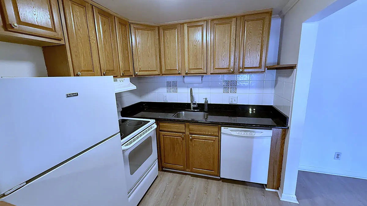 Kitchen at 253 Newport P, Deerfield Beach