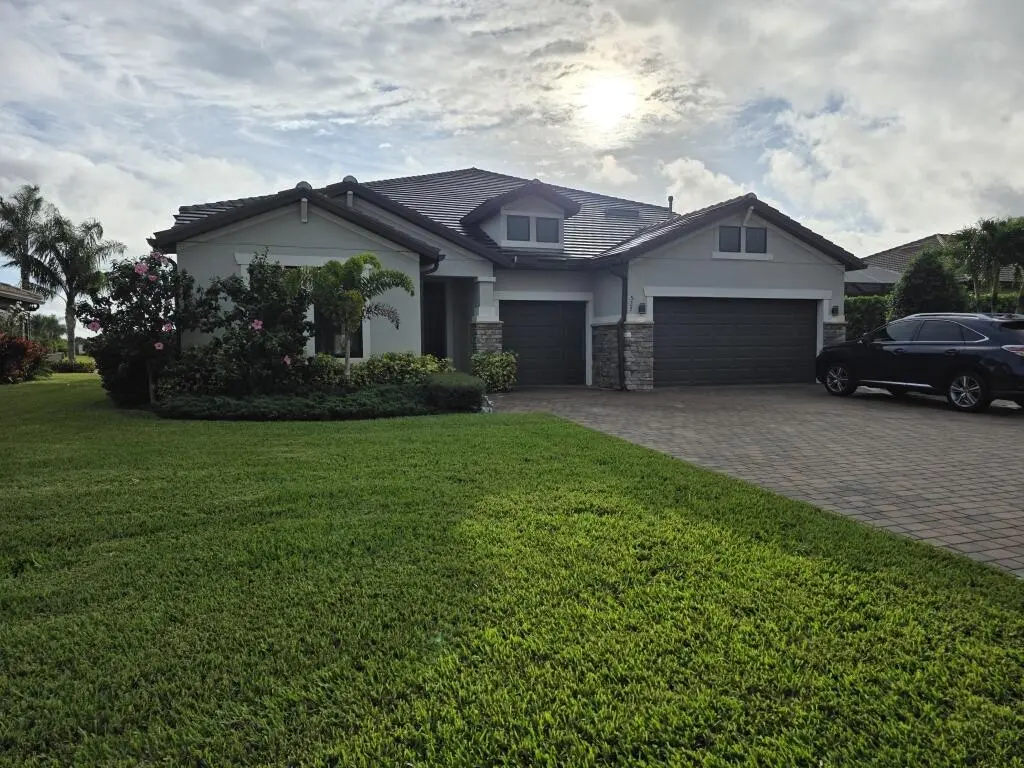 02-Executive Home for you!! at 527 SE Vallarta Drive, Port St. Lucie