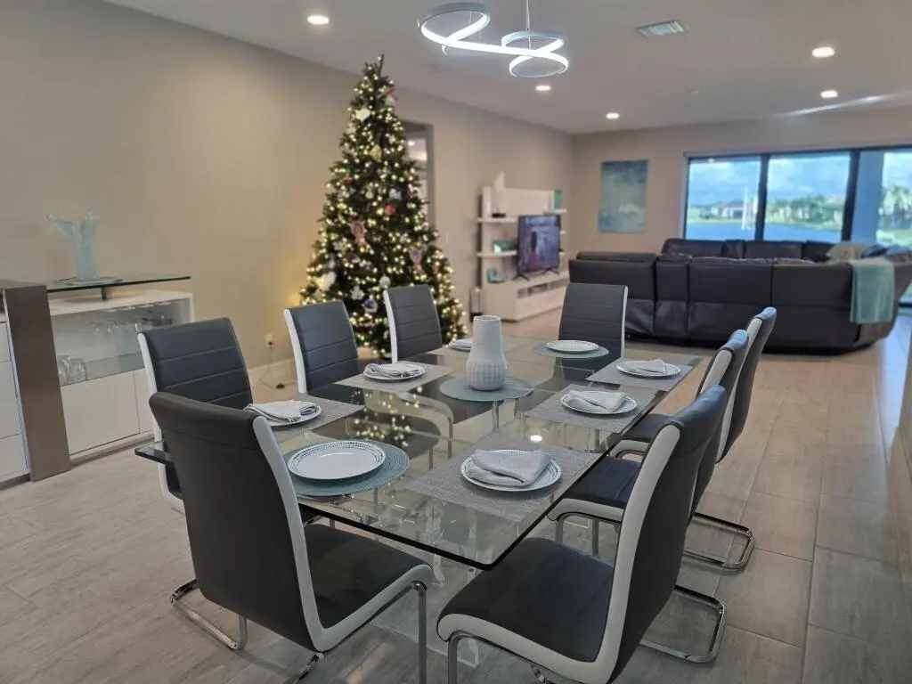 07-Dining 2 at 527 SE Vallarta Drive, Port St. Lucie