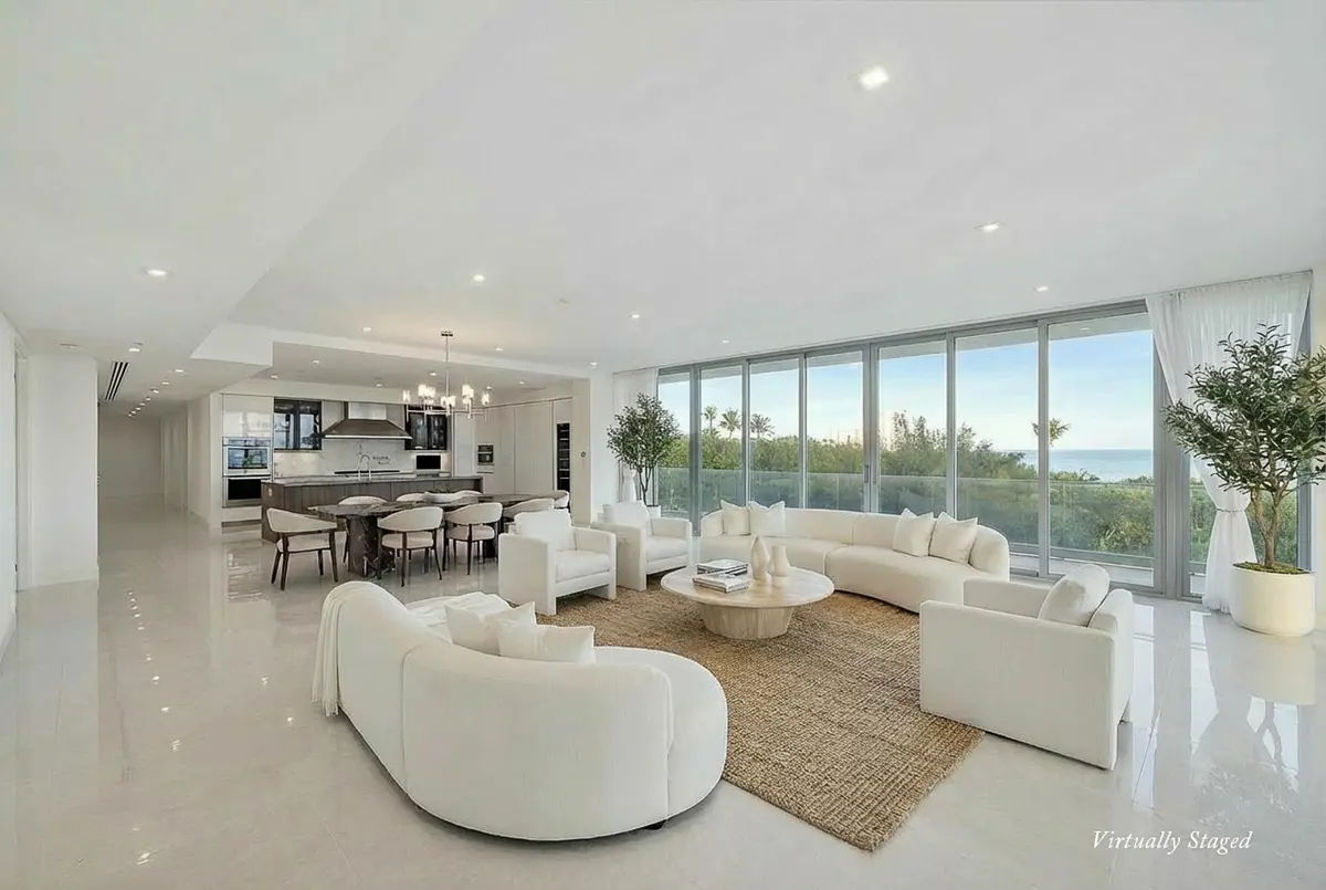 Great Room at 1500 S Beach Road 302, Tequesta