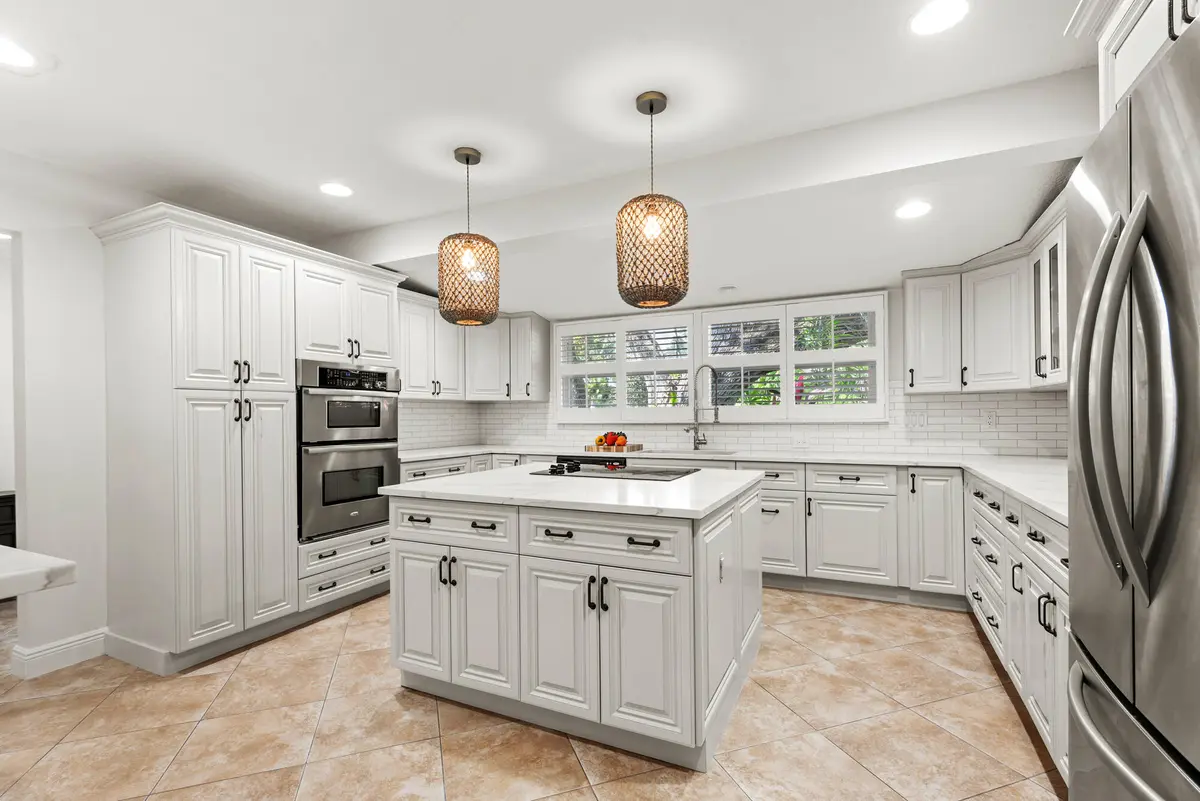 kitchen at 602 N Atlantic Drive, Lantana