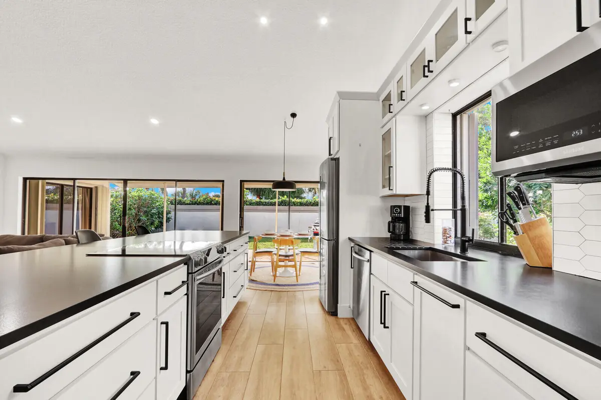 Tile floors at 246 Ridge Road, Jupiter