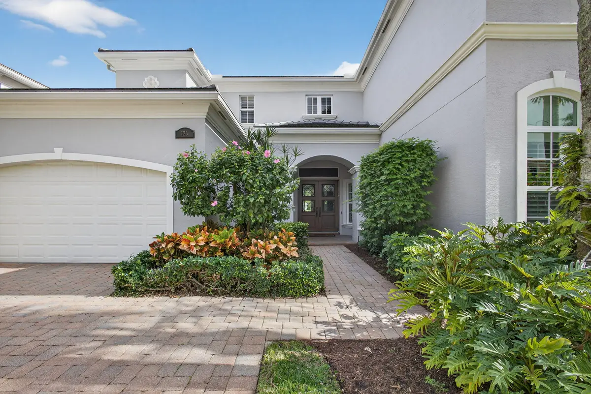 3-web-or-mls-5D1A8948 at , Palm Beach Gardens