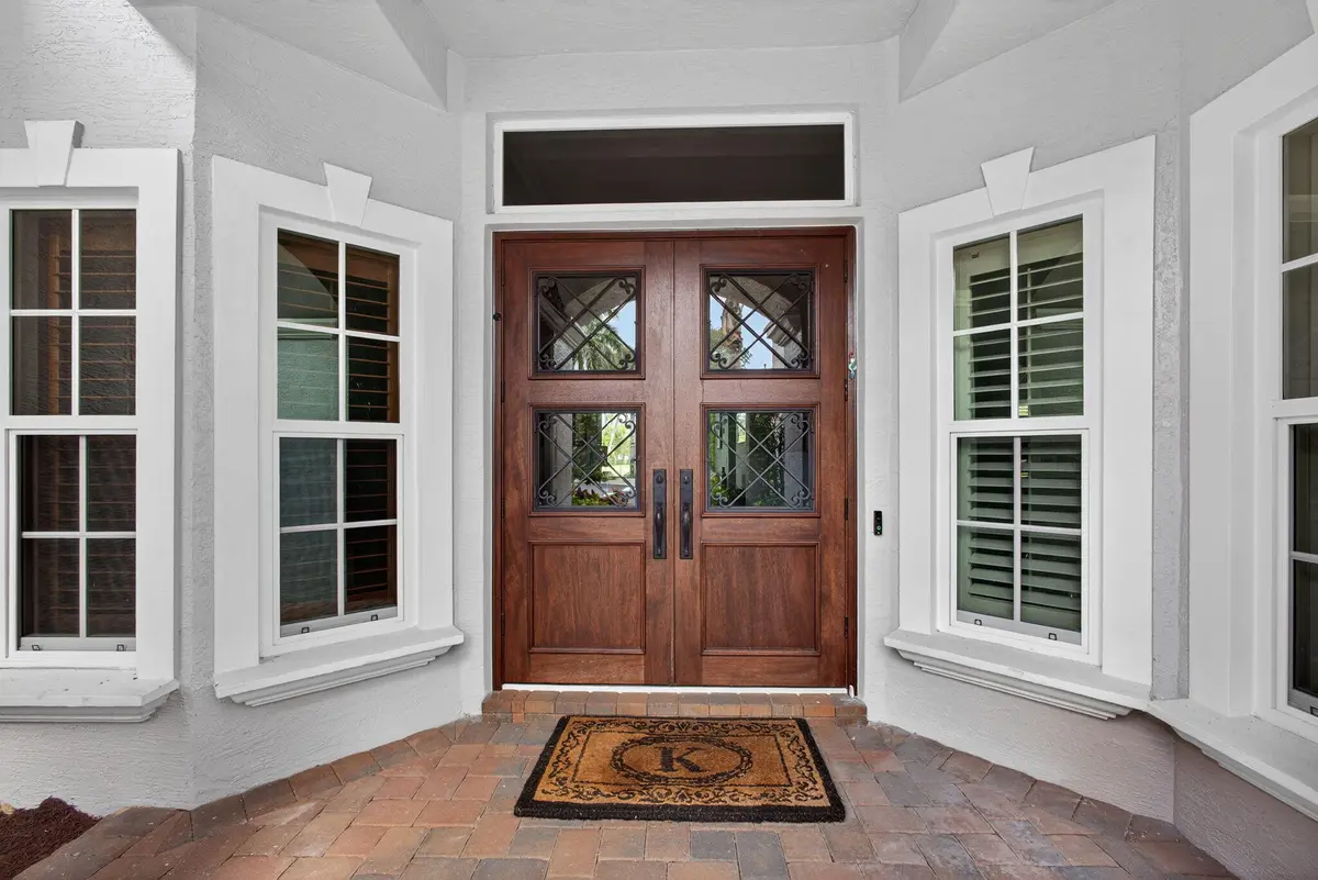 6-web-or-mls-5D1A8837 at , Palm Beach Gardens