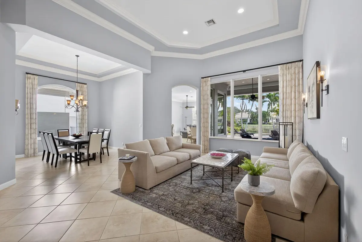 8-web-or-mls-5D1A8441 at , Palm Beach Gardens