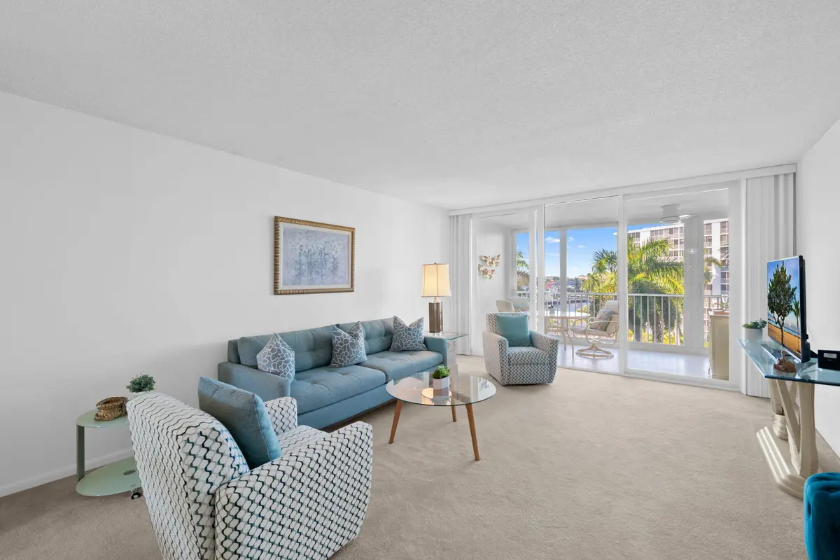 11-web-or-mls-DSC_6013 at 3300 S Ocean Boulevard 621c, Highland Beach