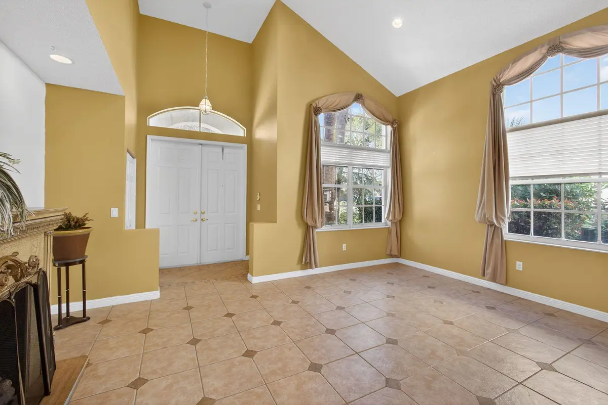2008 Reston Circle, Royal Palm Beach, FL – photo 3