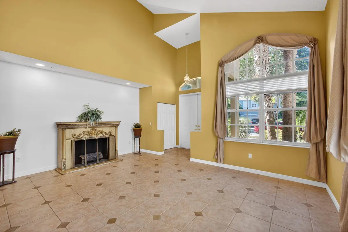 2008 Reston Circle, Royal Palm Beach, FL – photo 7