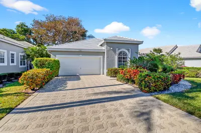 11921 Fountainside Circle, Boynton Beach – sold