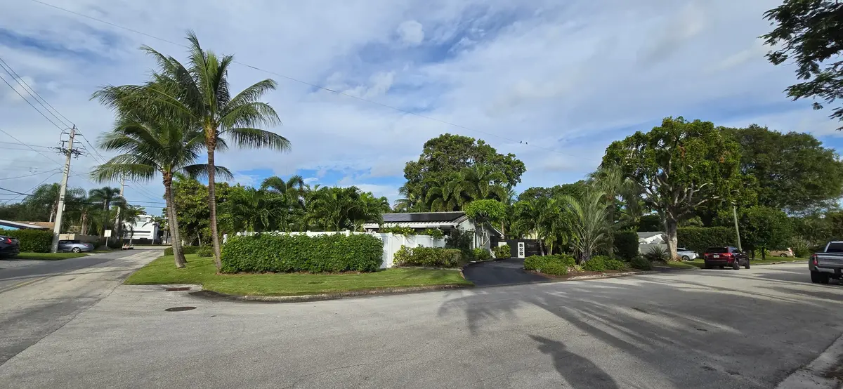 Corner at 1701 NE 16th Avenue, Fort Lauderdale